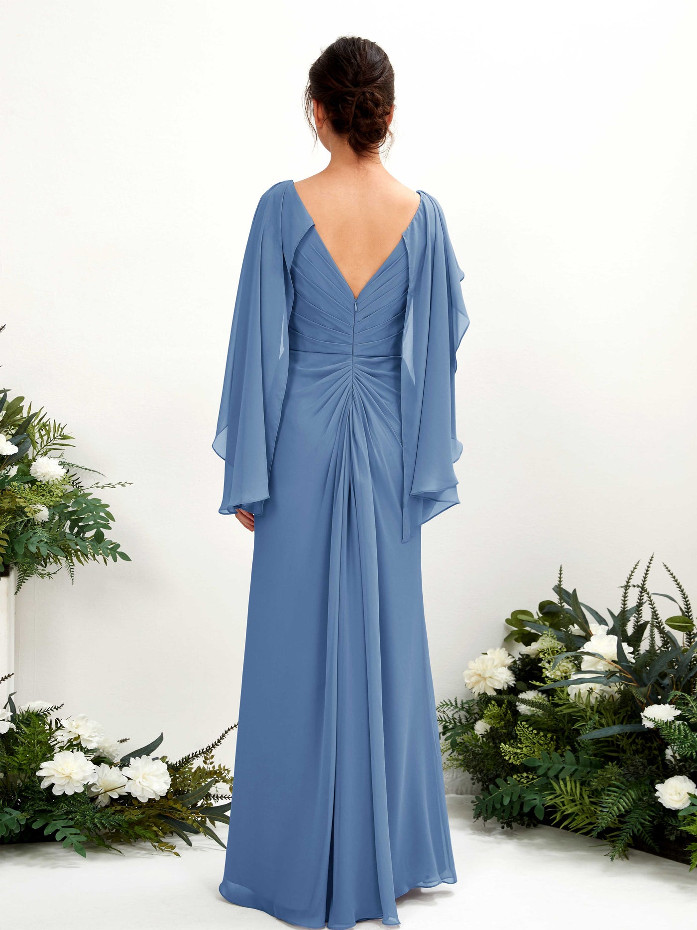 Carlyna Tubo Escote en V Capa Gasa Vestido de dama de honor Azul polvoriento #color_azul-polvoriento