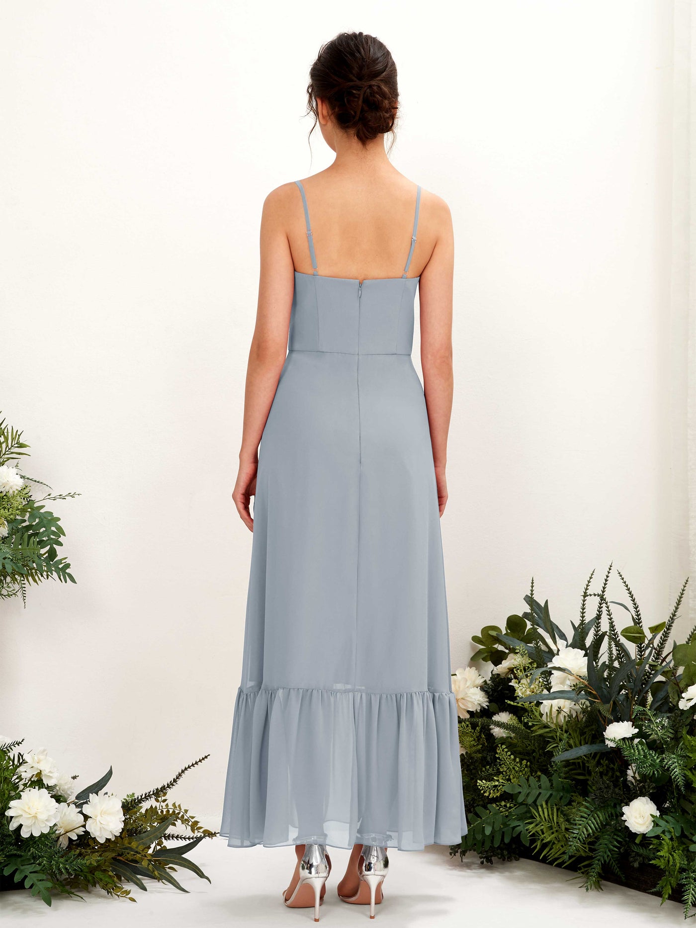 Carlyna Vestido de dama de honor Corte imperial Tirantes finos Hasta el suelo Azul Empolvado Mejorado #color_azul-empolvado-mejorado