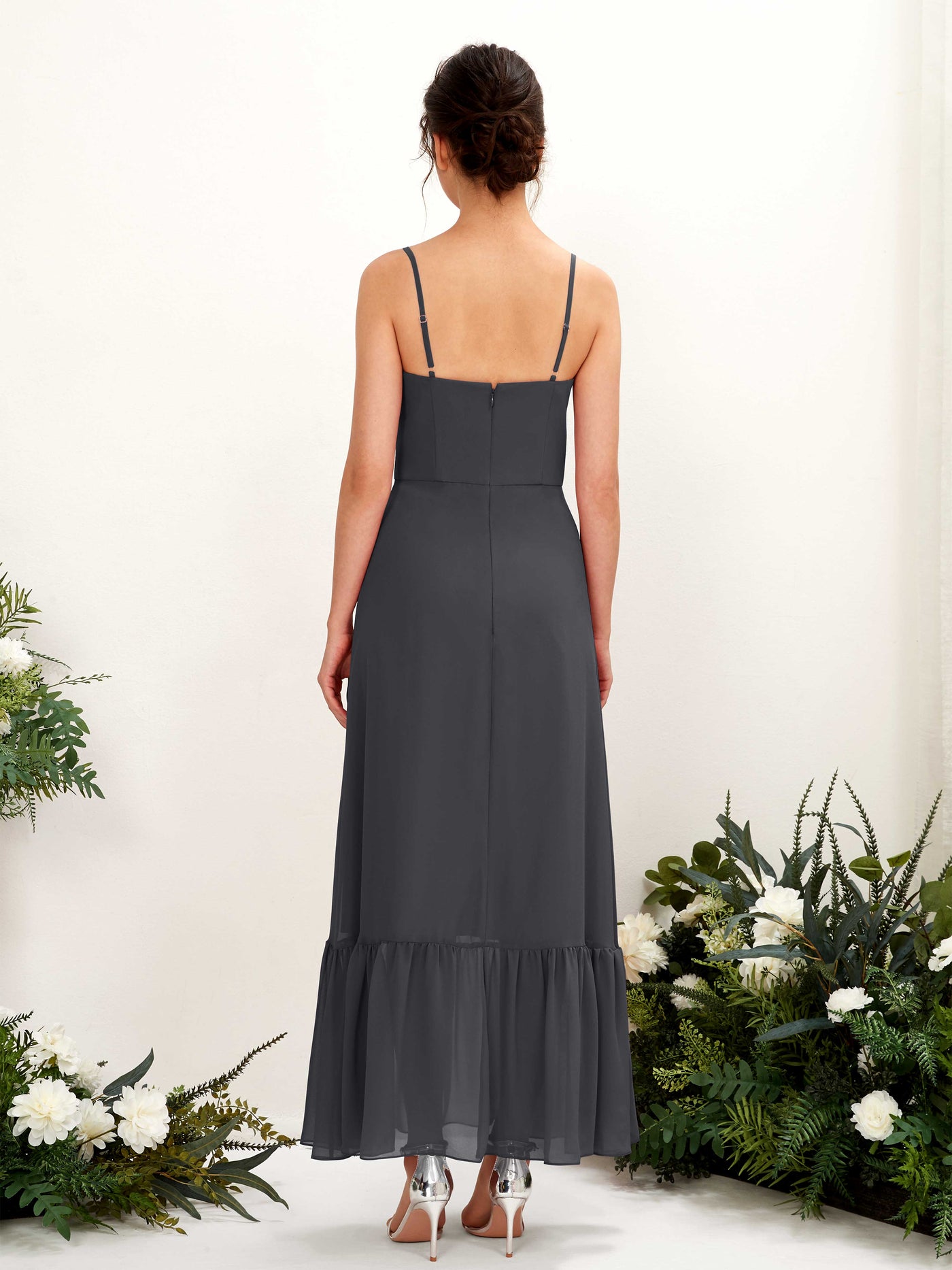 Carlyna Vestido de dama de honor Corte imperial Tirantes finos Hasta el suelo Peltre #color_peltre