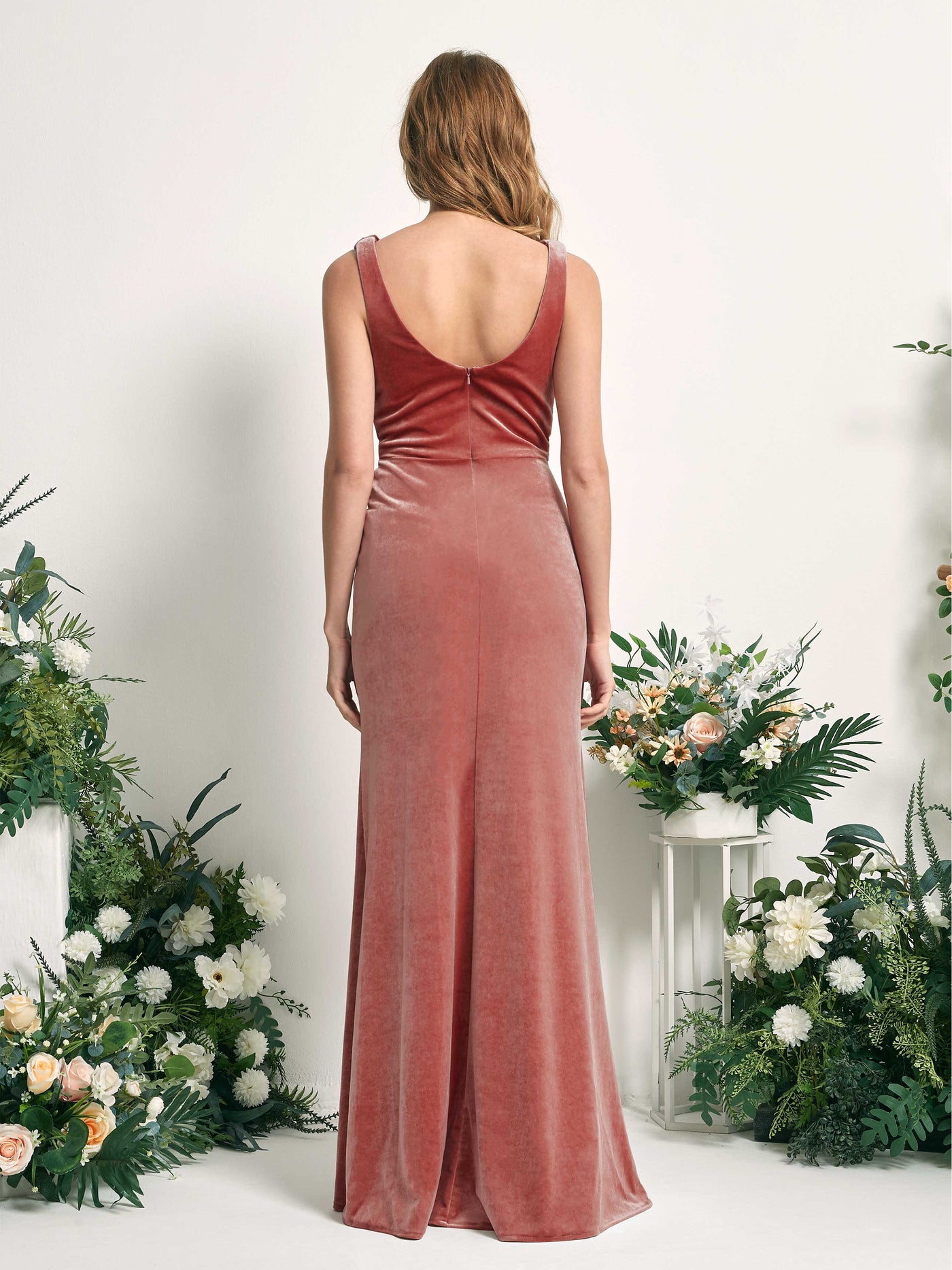 Carlyna Vestido de dama de honor corte trompeta/sirena escote en V hasta el suelo terciopelo Rosa Polvorienta #color_rosa-polvorienta