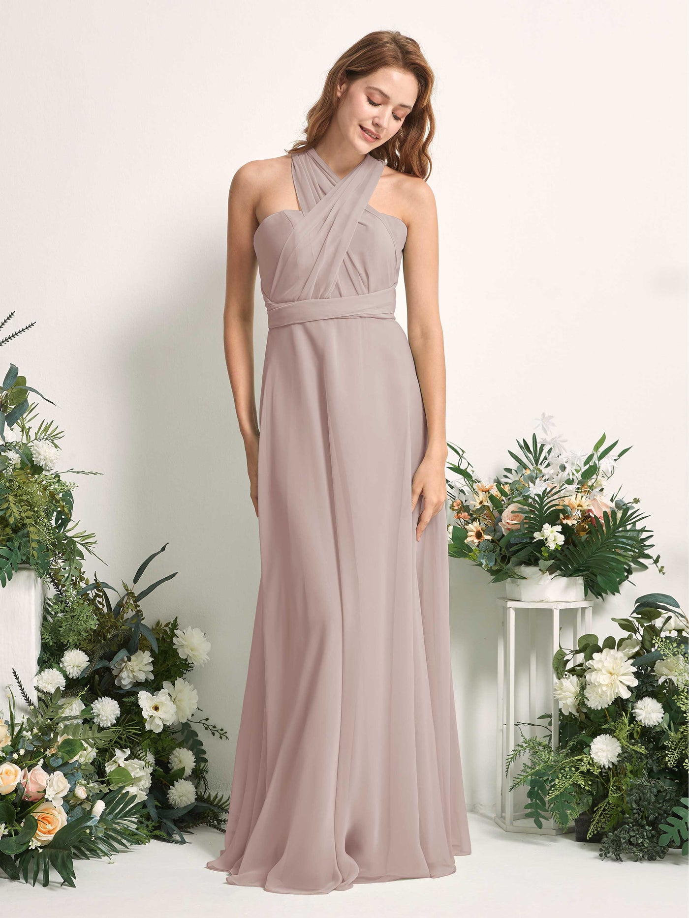 Carlyna Vestido de dama de honor Línea A Cuello de corazón Hasta el suelo Gris Pardo #color_gris-pardo