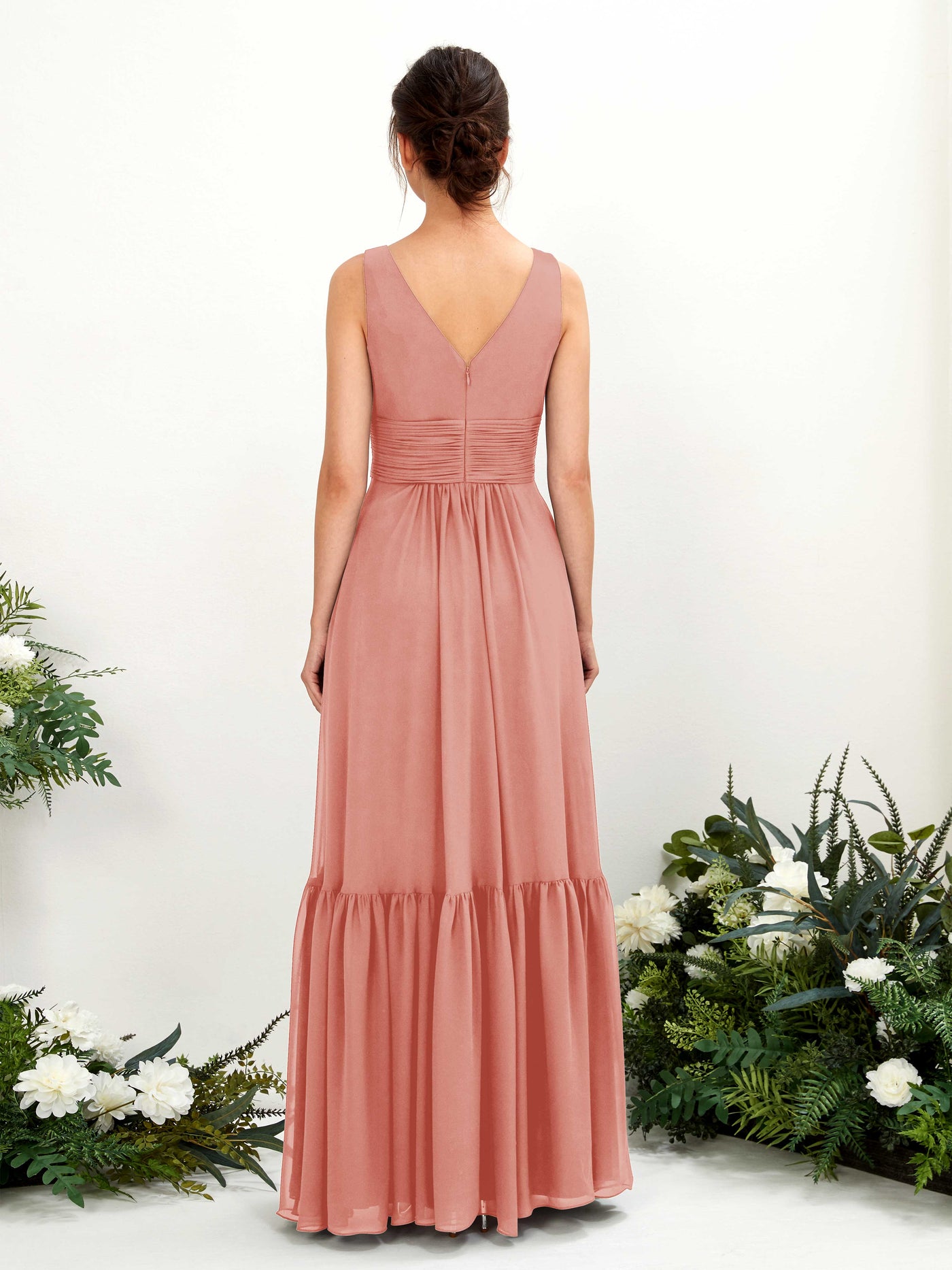 Carlyna Vestido de línea A escote en V hasta el suelo dama de honor Rosa Champán #color_rosa-champ-n
