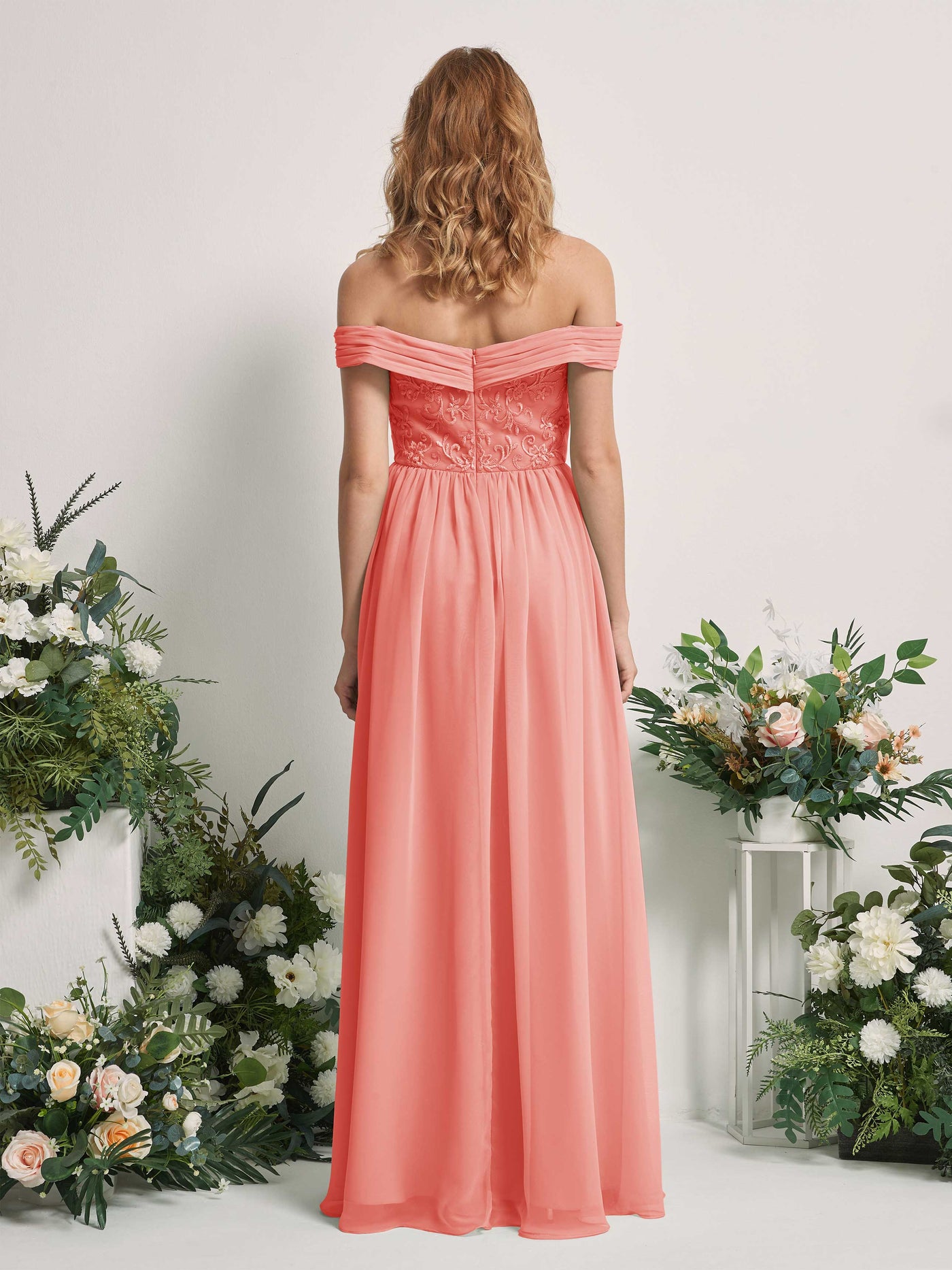 Carlyna Vestido de Línea A Hombros Caídos Hasta el Suelo Bordado Vestidos de Dama de Honor Rosa Melocotón #color_rosa-melocot-n