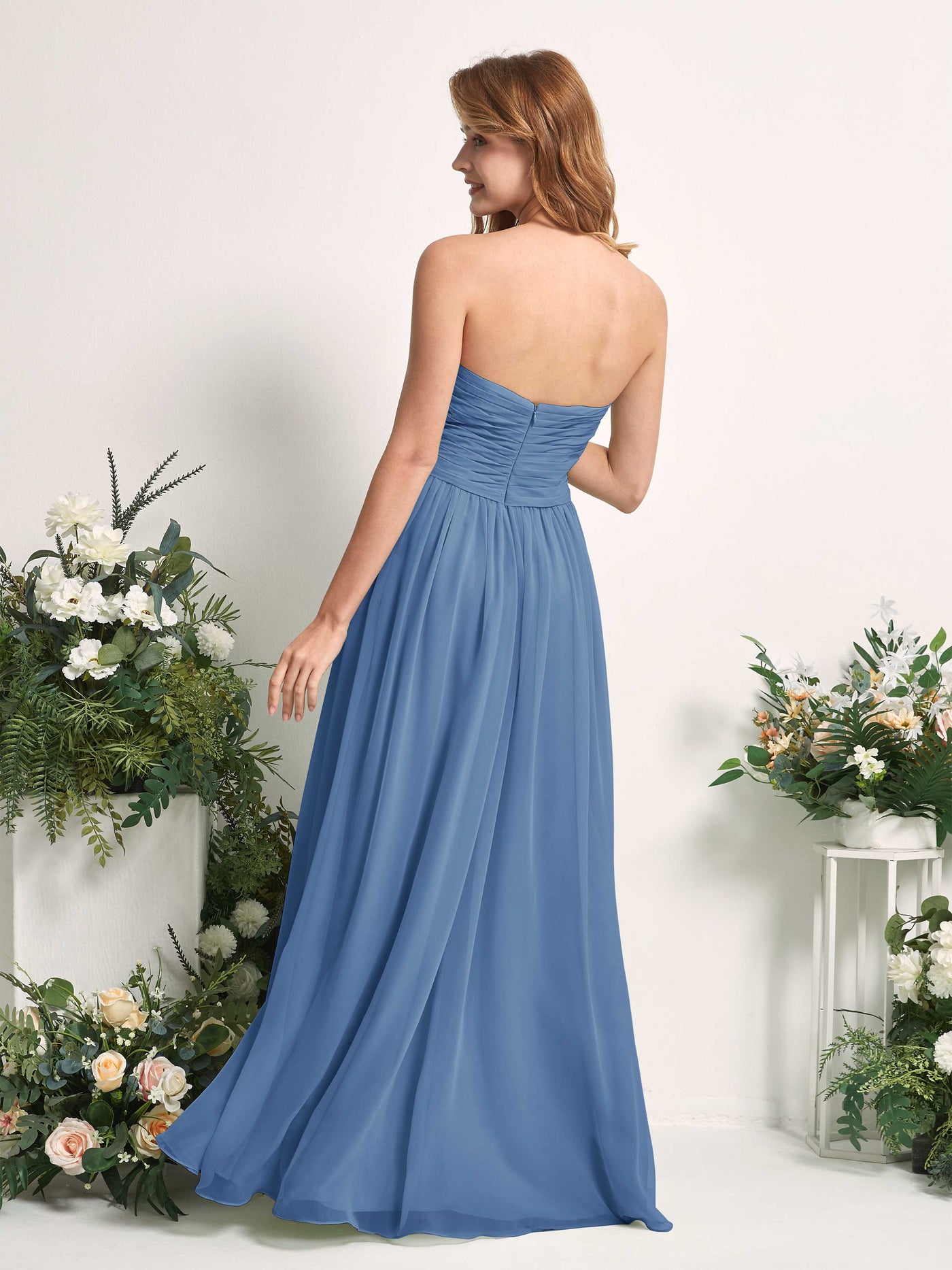 Carlyna Vestido Línea A Cuello de corazón Hasta el suelo Gasa Fruncido Dama de honor Azul polvoriento #color_azul-polvoriento