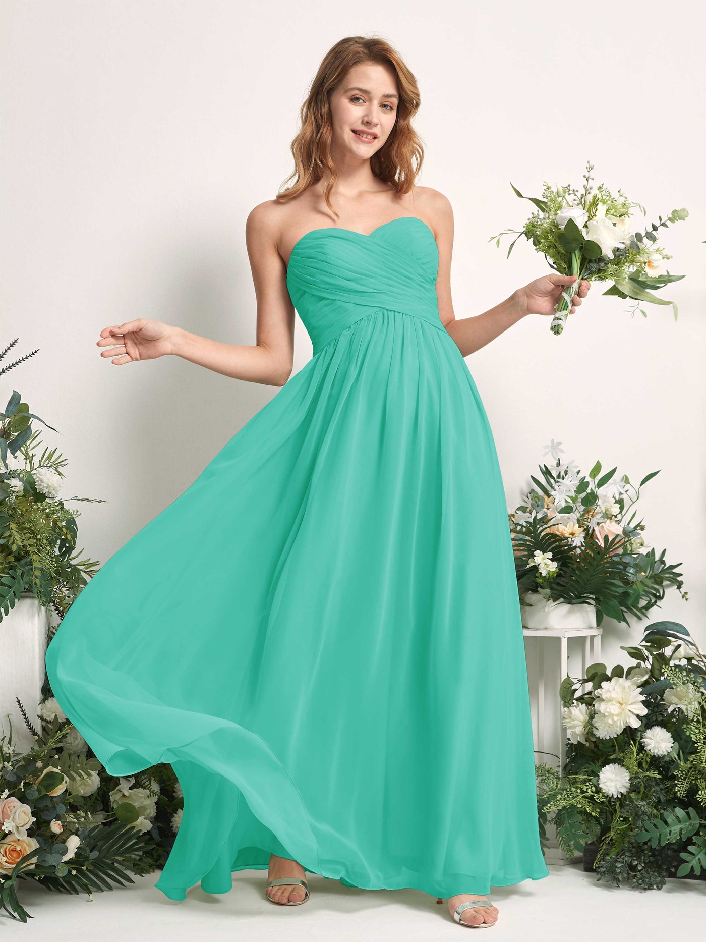 Carlyna Vestido Línea A Cuello de corazón Hasta el suelo Gasa Fruncido Dama de honor Azul Tiffany #color_azul-tiffany