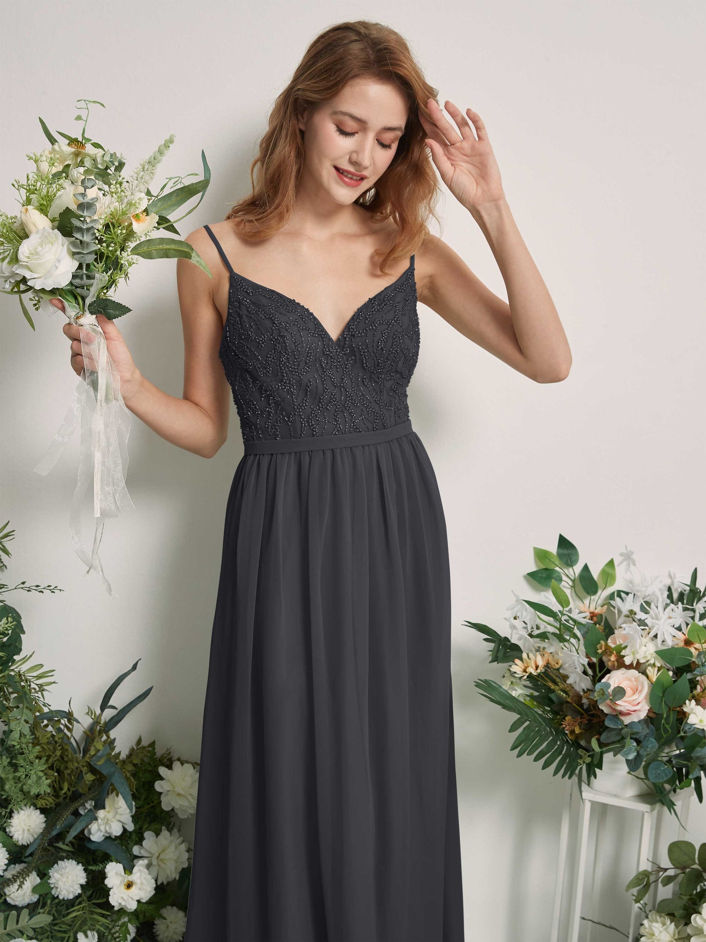 Carlyna Vestido Línea A Escote en V Hasta el suelo Fruncido Dama de honor Peltre #color_peltre