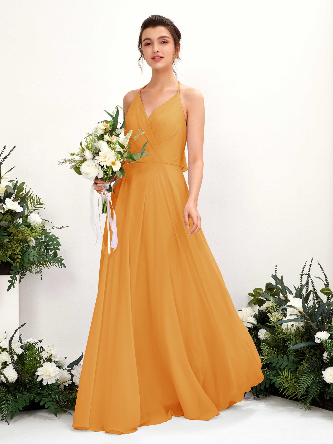 Carlyna Vestido Línea A Escote en V Hasta el suelo Hendidura de pierna Dama de honor Mango #color_mango