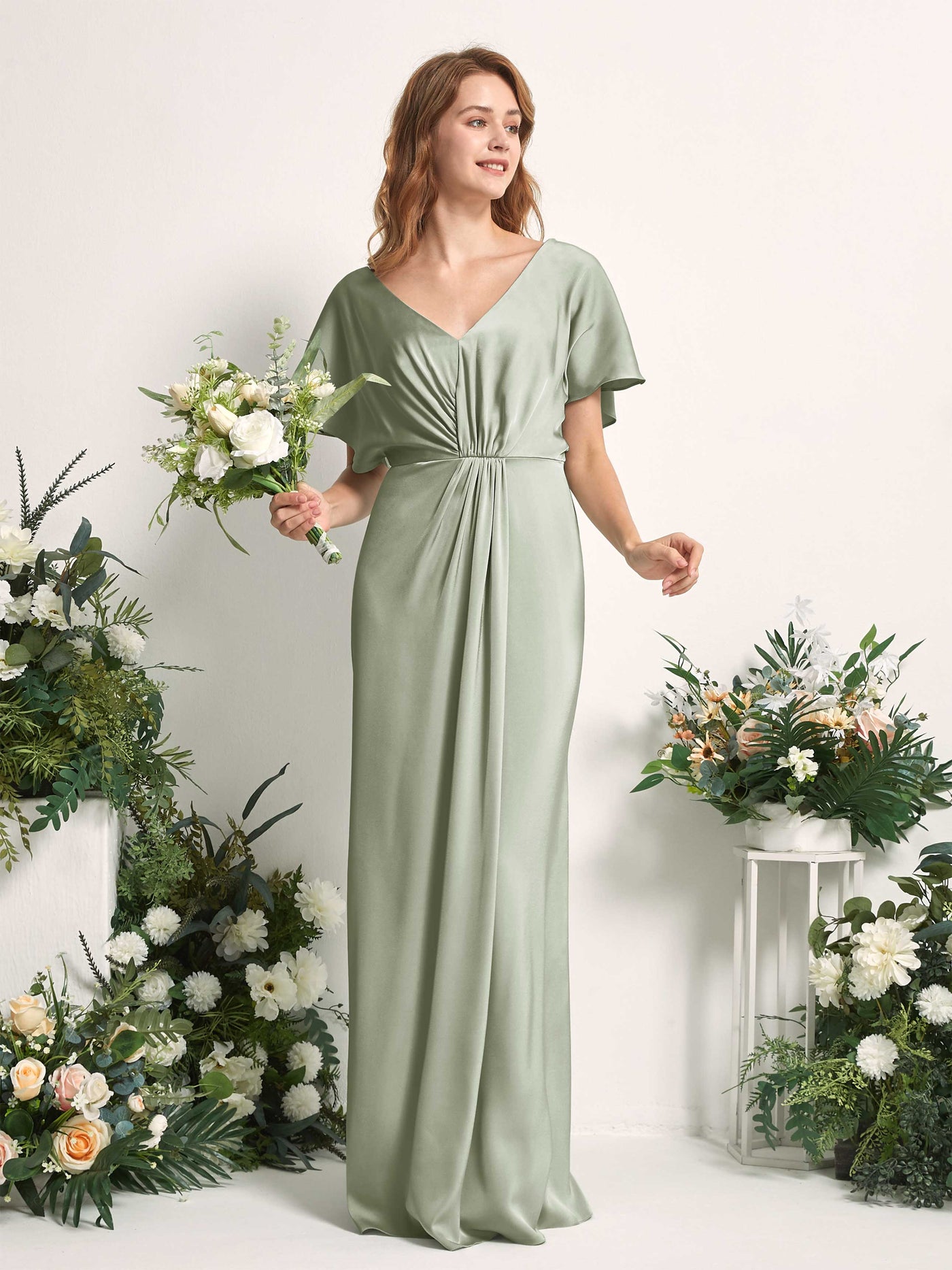 Carlyna Vestido línea A escote en V manga con vuelo hasta el suelo dama de honor Verde Salvia #color_verde-salvia