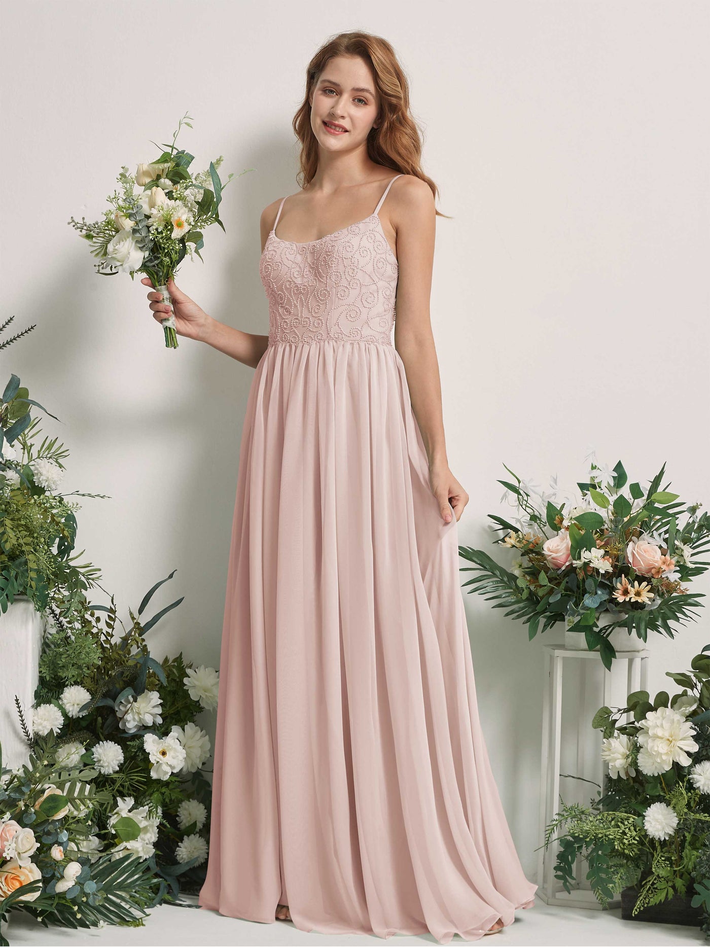 Carlyna Vestido línea A escote redondo hasta el suelo gasa dama de honor Biscotti #color_biscotti