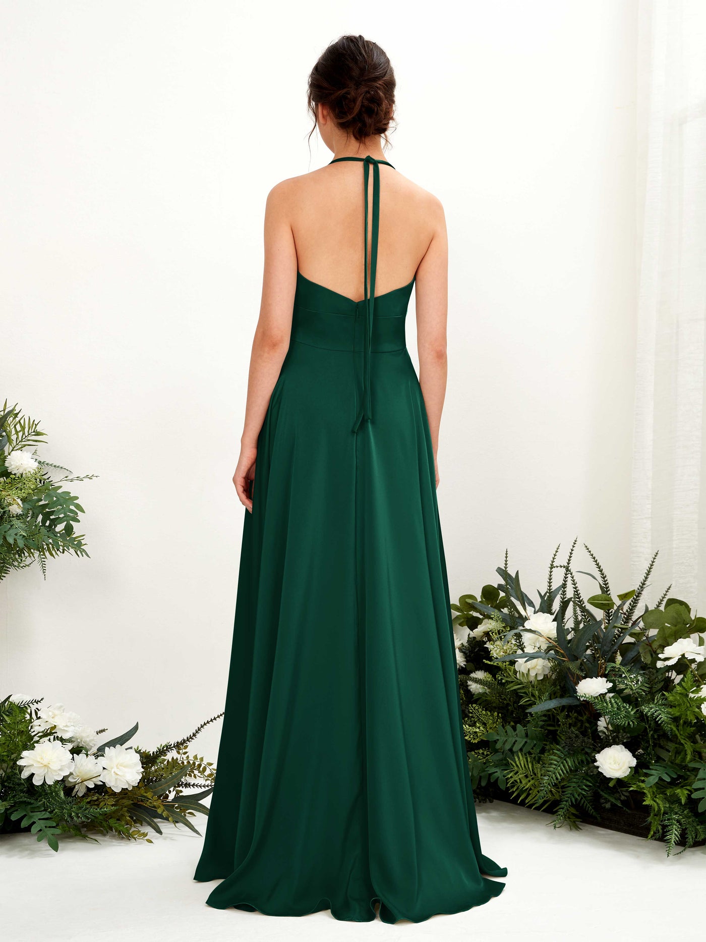Carlyna Vestido Línea A Hasta el suelo Satén Cuello halter Dama de honor Verde Militer #color_verde-militer